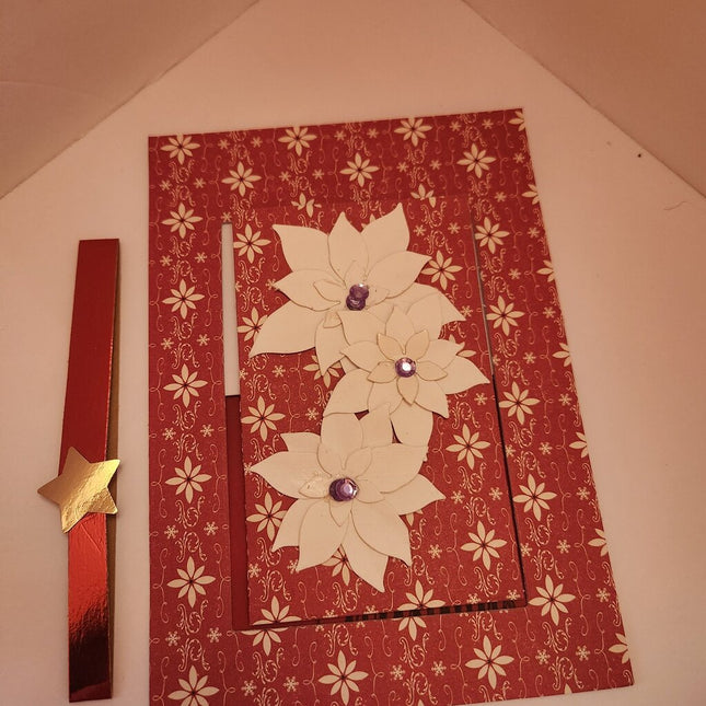 Slide & Pop Card/White Poinsettias