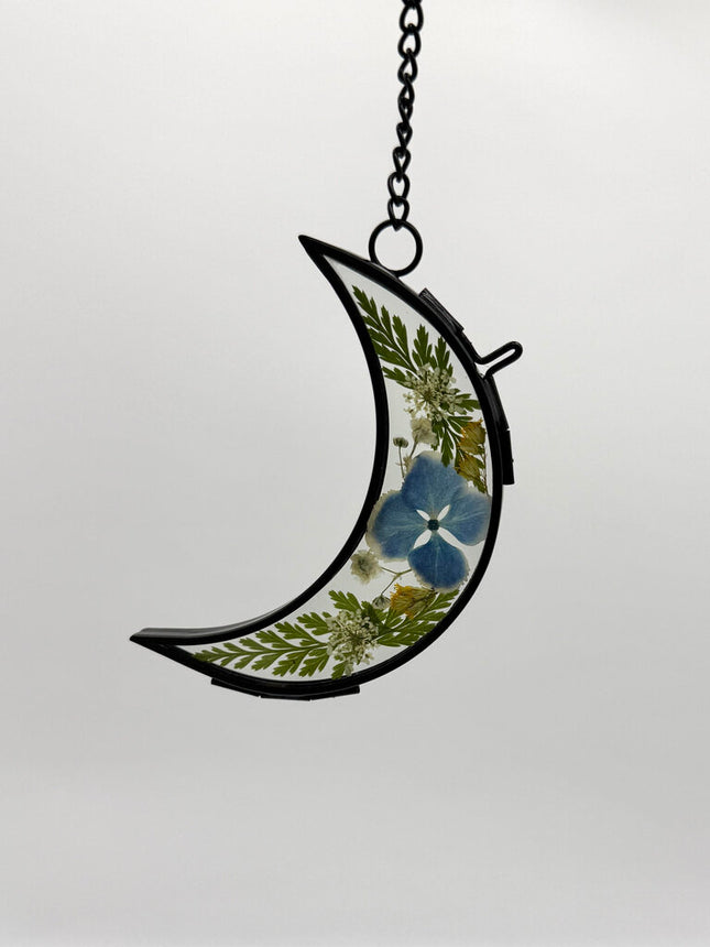 Moon Frame w/ Pressed Florals