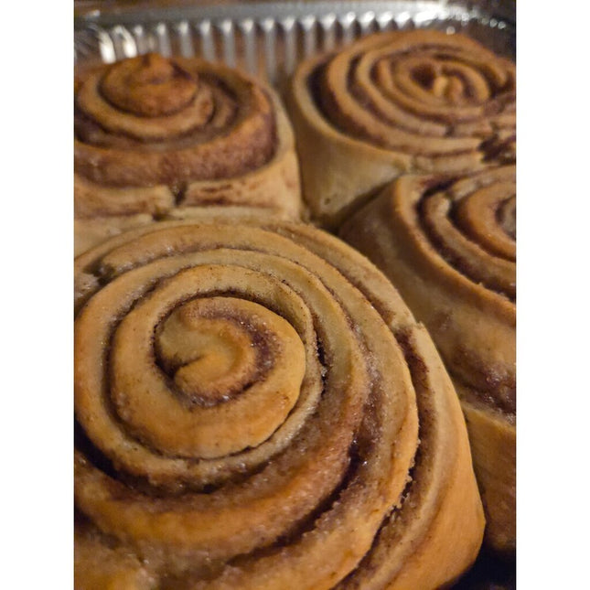 Pre Order Sourdough Cinnamon Rolls 4 ct