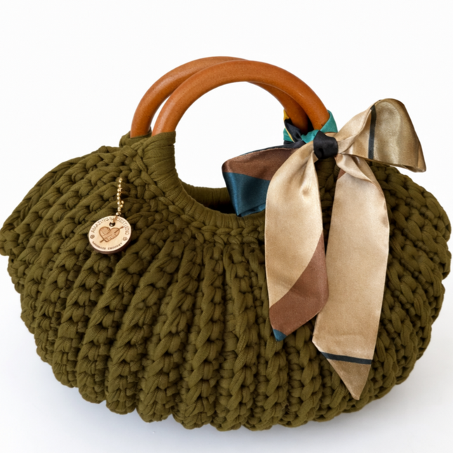 Crochet Cleopatra Purse w/wooden handle - Olive