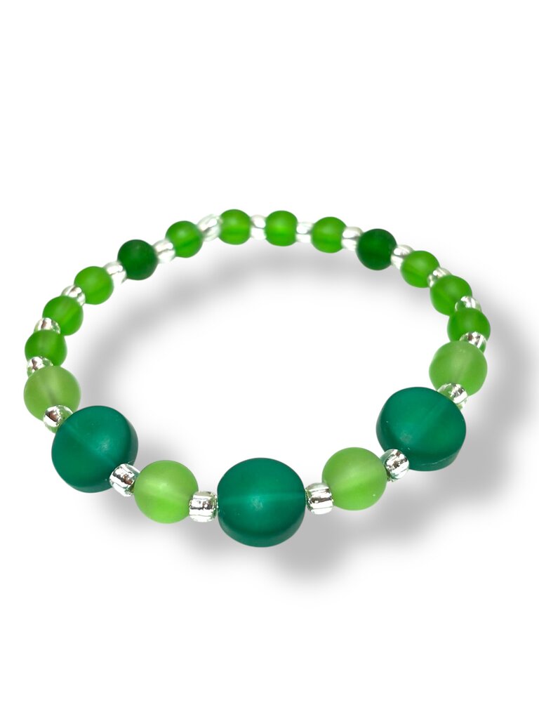 Tumbled Glass Bracelet - em/fern