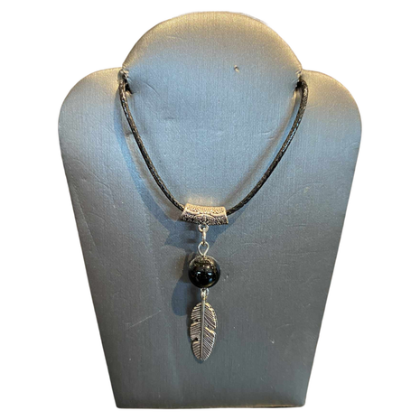 BLACK AGATE LEAF NECKLACE