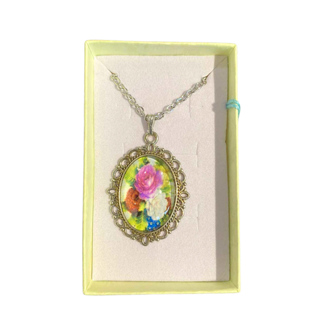 28x25 ANTIQUE STYLE NECKLACE - Roses green