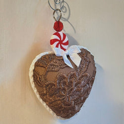 Gingerbread lace Heart ornament - view 2