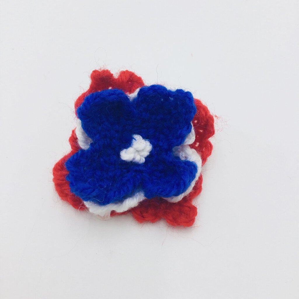 Bloomie Flower Pin