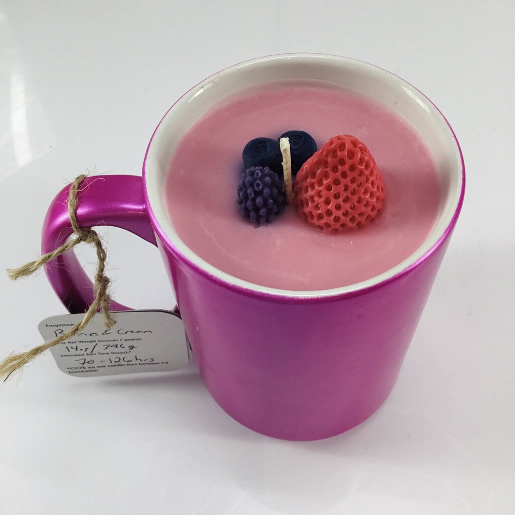 BERRIES AND CREAM - Mug Candle - 100% Soy Wax