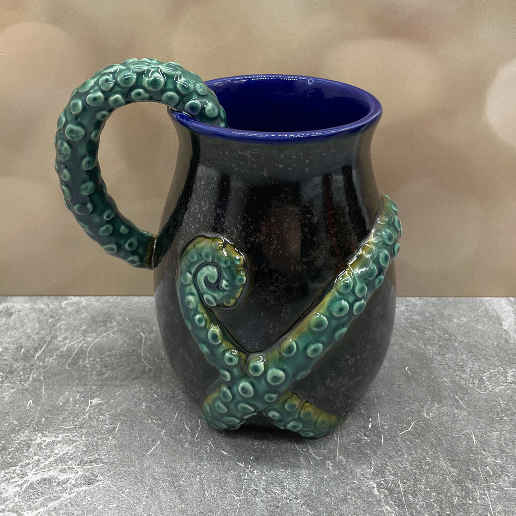 Tentacle Mug Black Metalic