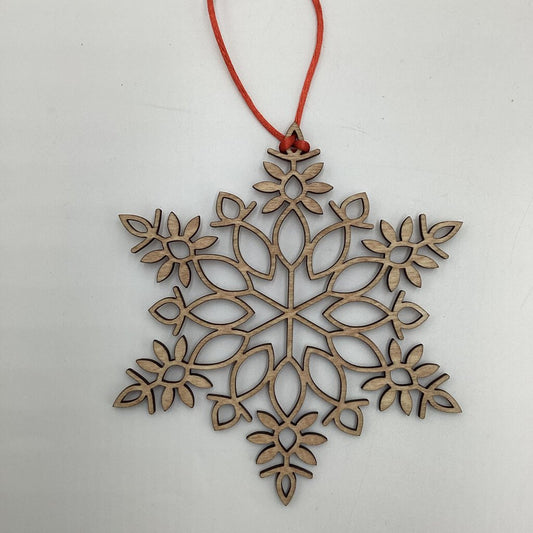 MEDIUM WOODEN SNOWFLAKE ORNAMENT