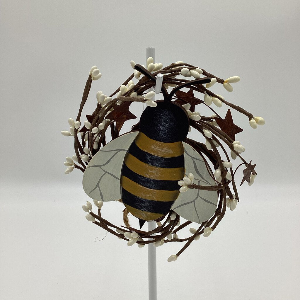 BEE SM BERRY WREATH