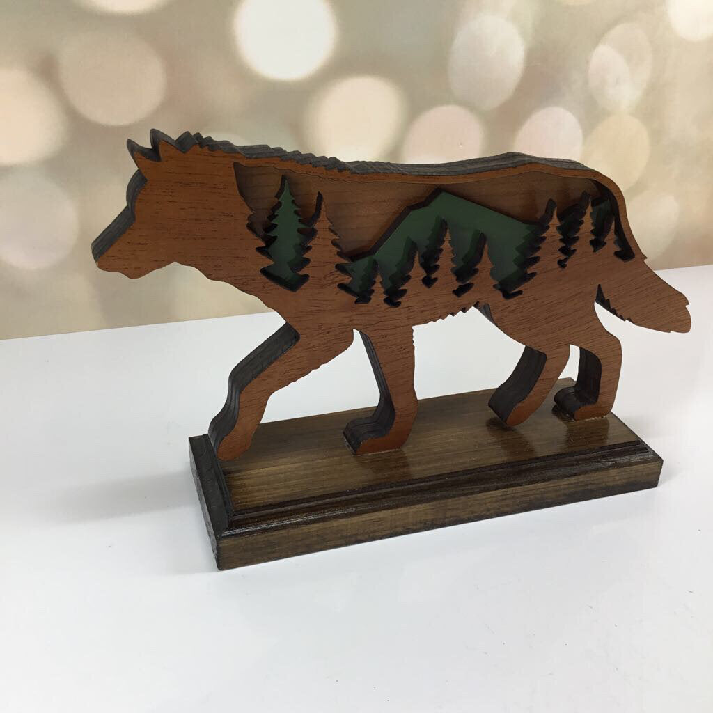 SMALL WOODEN WOLF