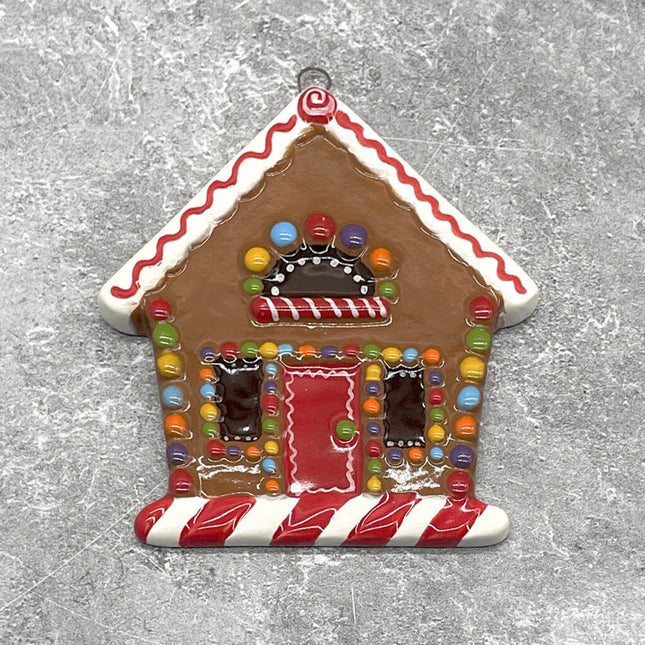 GINGERBREAD HOUSE ORNAMENT