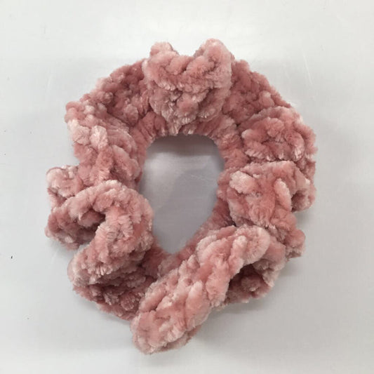 Velvet Scrunchie - Pink