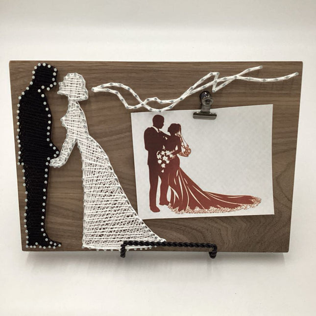 String Art WEDDING PHOTO HOLDER