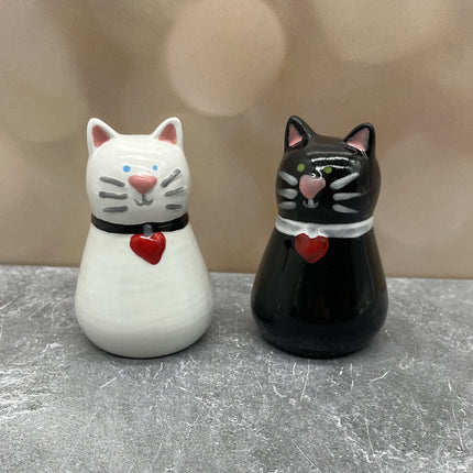 Cat Salt and Pepper Shaker Set