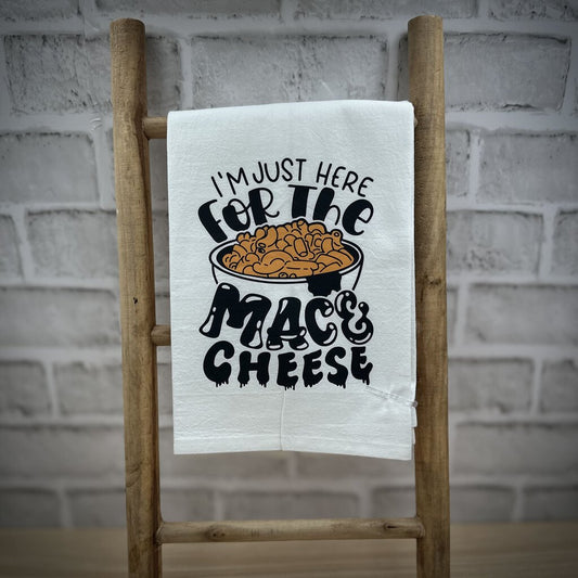 MAC AND CHEESE FLOUR SACK DISHTOWEL