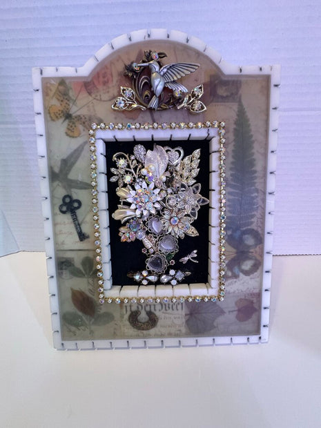 VTG MARBLE FRAME w/vtg pewter hummingbird.Flowers, rhinestones and silver jewelry