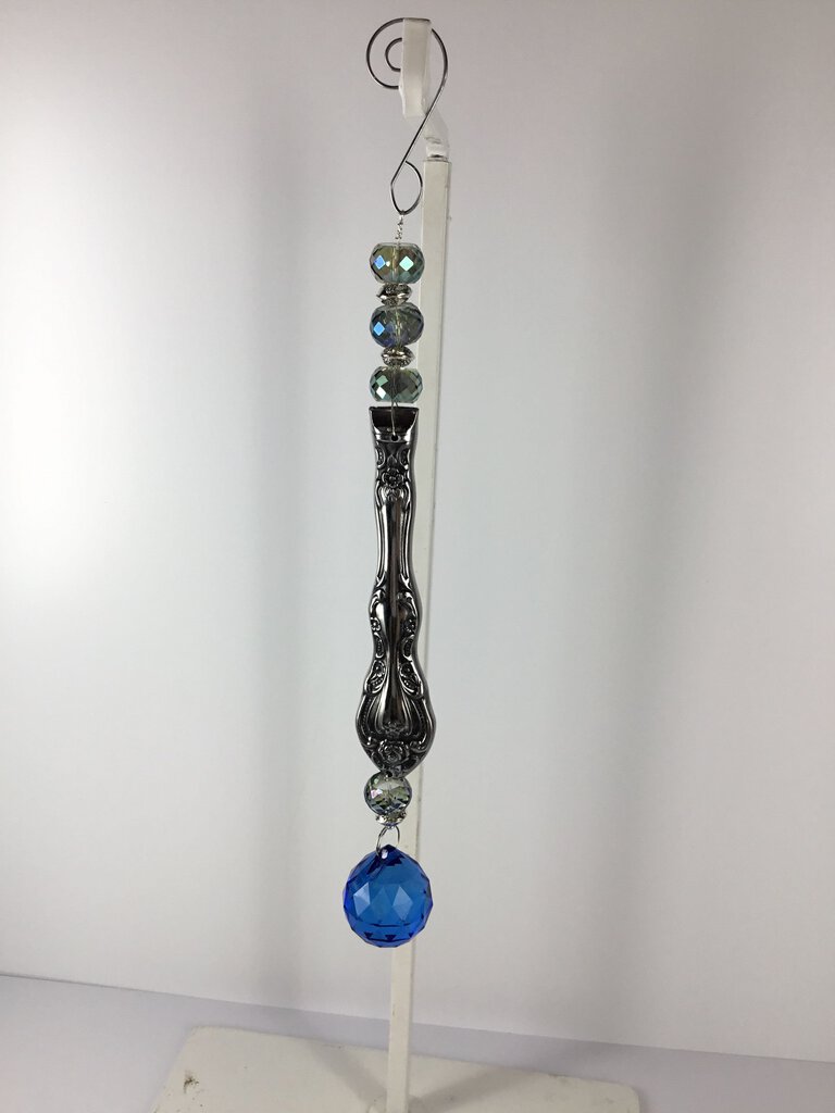 Suncatcher drop Blue Knife