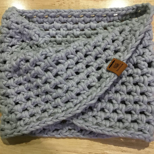 Twisted Neck Scarf