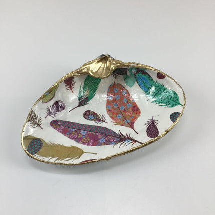 Feathers LG Clam (Jenness Beach, Rye, NH)