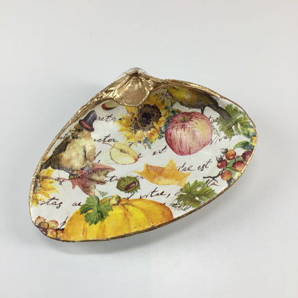 Autumn/ Bird w/ tophat LG Clam ( Newport, RI)