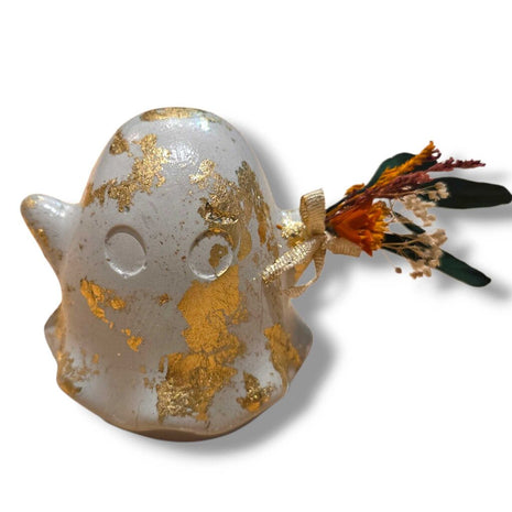 Concrete Ghost with Bouquet - Ruffle