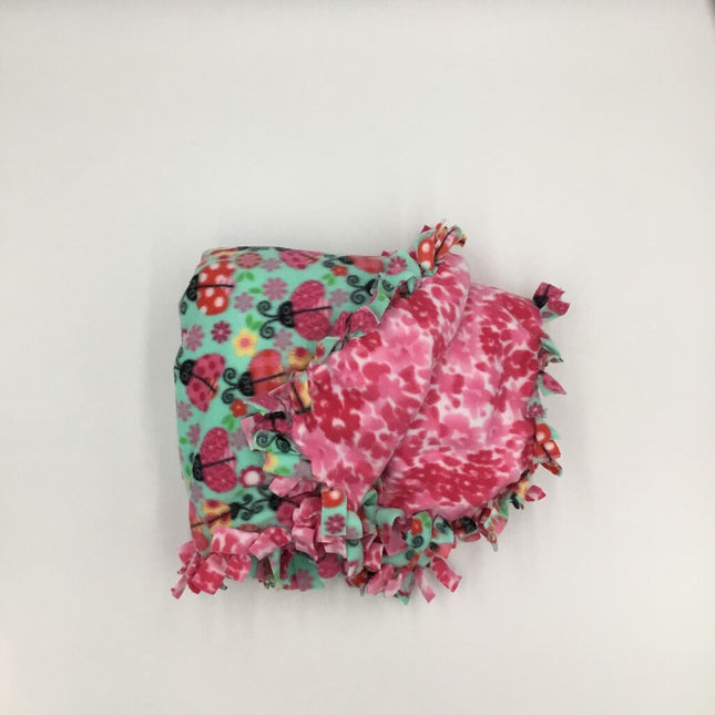 Fleece blanket Lady Bug on turquoise w/pink