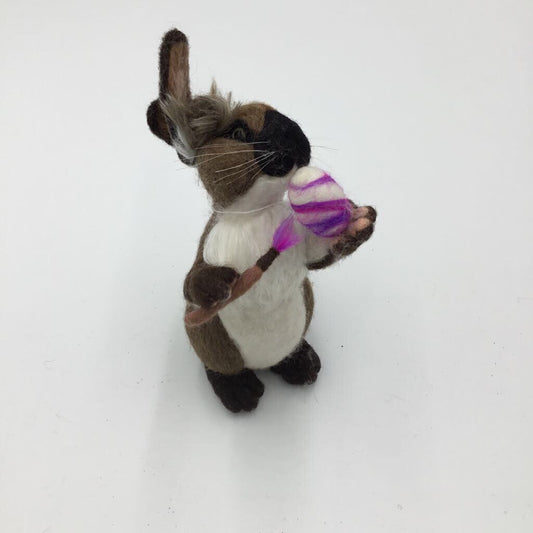 NEEDLE FELTED BROWN BUNNY WITH EGG