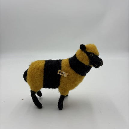 NEEDLE FELTED SHEEP "BUMBLE SHEEP"