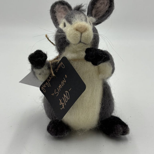 NEEDLE FELTED BUNNY GREY N WHITE SIMON