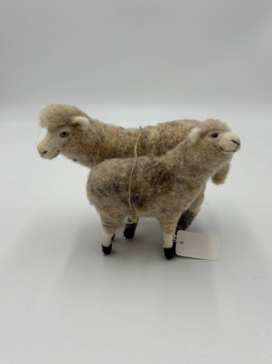 MAMA SHEEP AND BABY (SET)