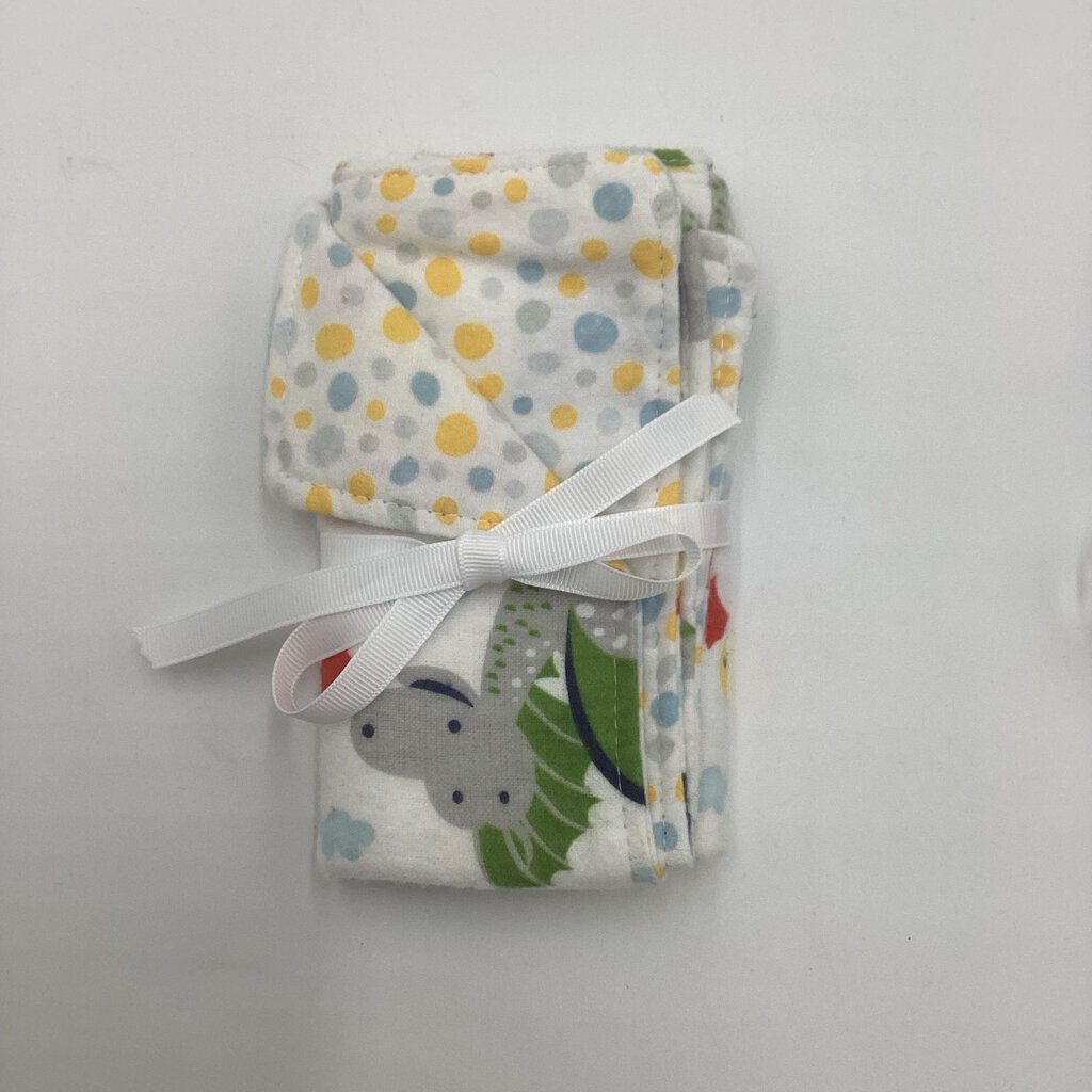 Burp cloths dragons