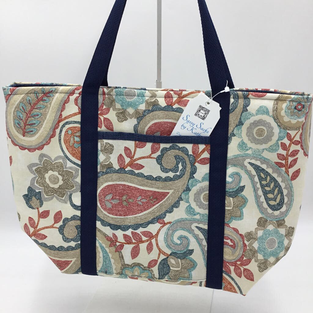 PRETTY PAISLEY