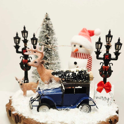 Shelf sitter- 8" wood slice, "Merry" blue truck