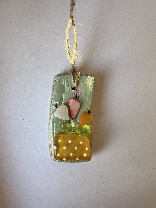 Driftwood Flowers/Yellow Vase Mini Ornament