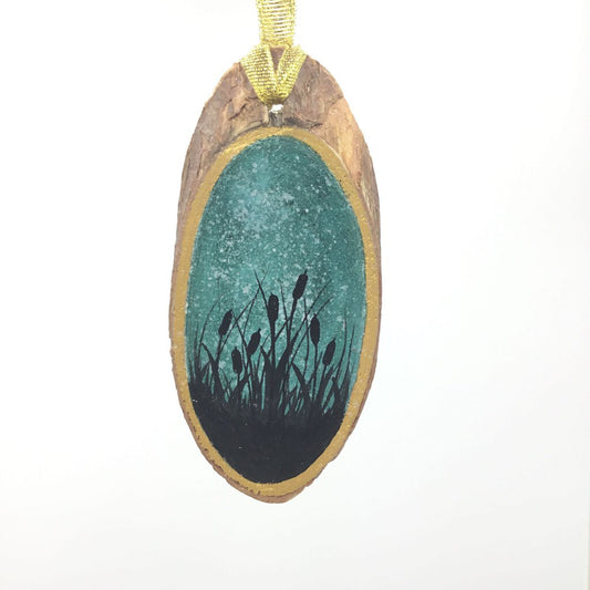 Green Wood Slice Cattail Ornament Lg (10)