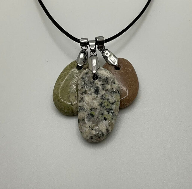 Necklace - Tri-Stone