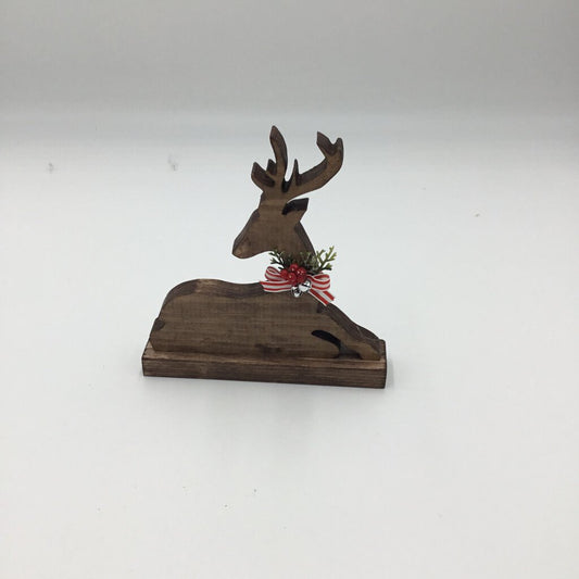 Sitting reindeer shelf sitter