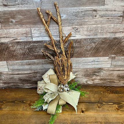 Door Hanger, Reindeer Grapevine, Winter Holiday Decoration, Christmas Wall Decor