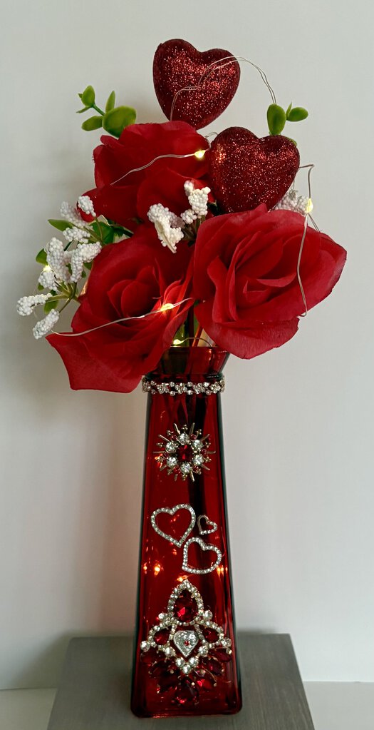 RED GLASS VASE W/ VTG JEWELRY & lights
