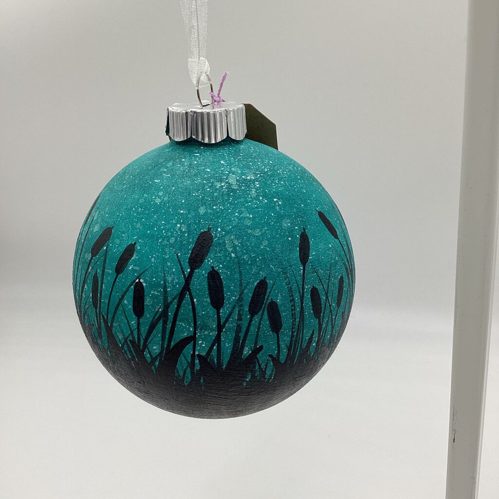 Green Cattail Ornament Lg Round (14)