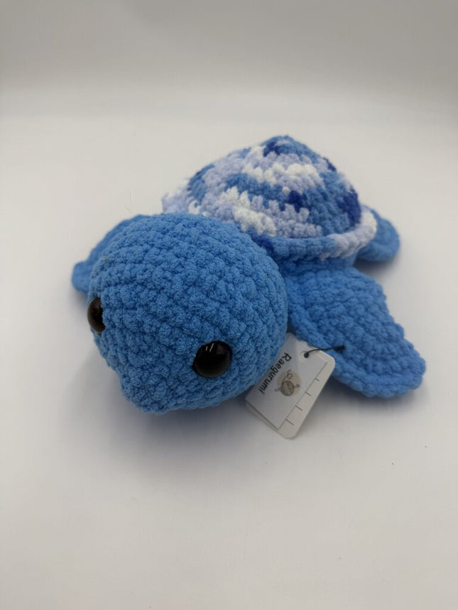 Crocheted turtle plushie blue/blue