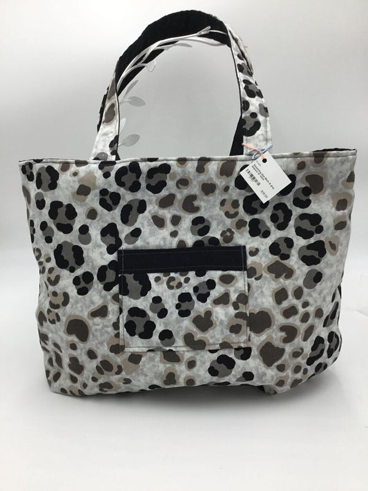 Black & gray leopard w/ black