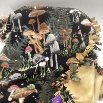Fleece blanket Mushroom w/ black