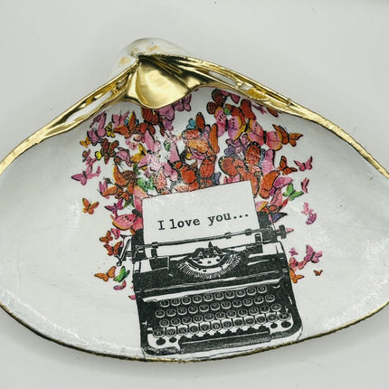 I Love You/Typewriter Clam (Newport, RI)