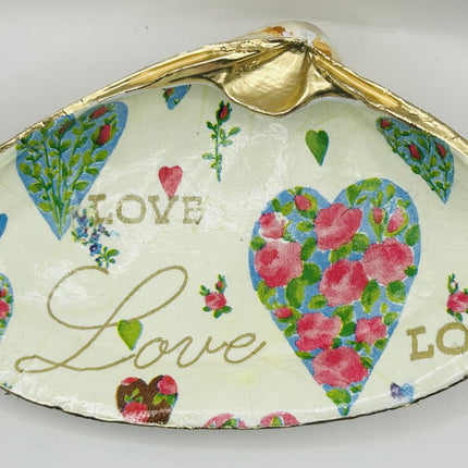 'Love' Flowers Atlanric Surf Clam (Old Orchard, ME)