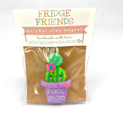 PLANT MOM MAGNET
