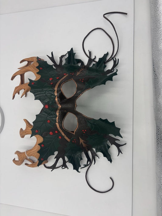 Oak king mask green