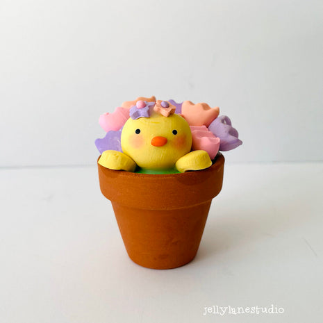SPRING CHICK W/ TULIPS DESK BUDDY