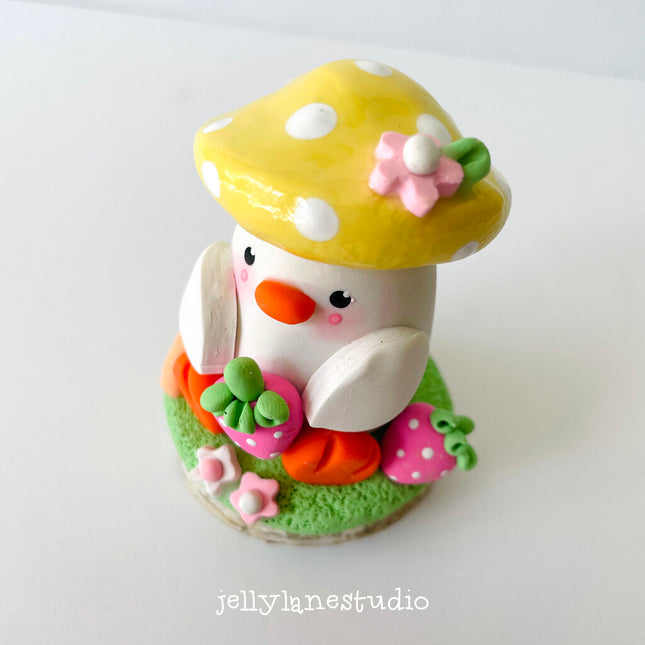 MUSHROOM DUCK DESK BUDDY