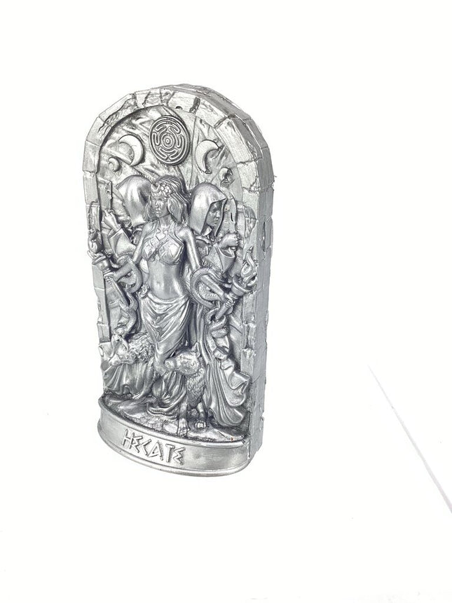 Hecate silver medium